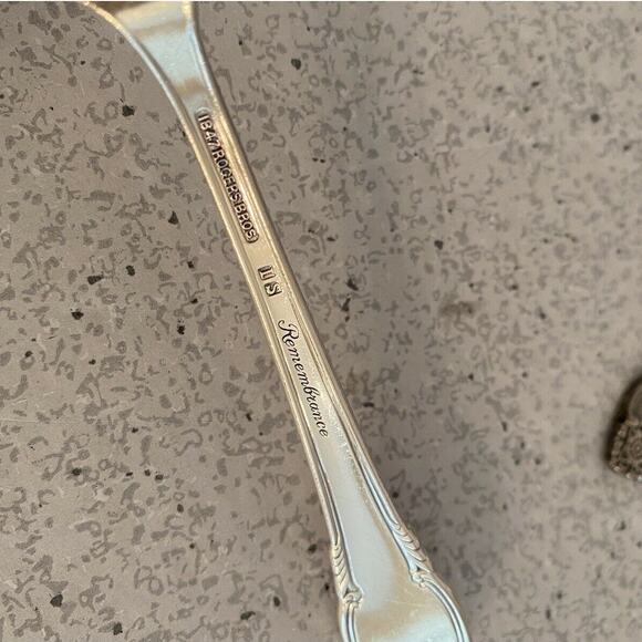 Remembrance Silverplate Flatware 4-pc Hostess Set International Silver 1948 - Picture 9 of 9